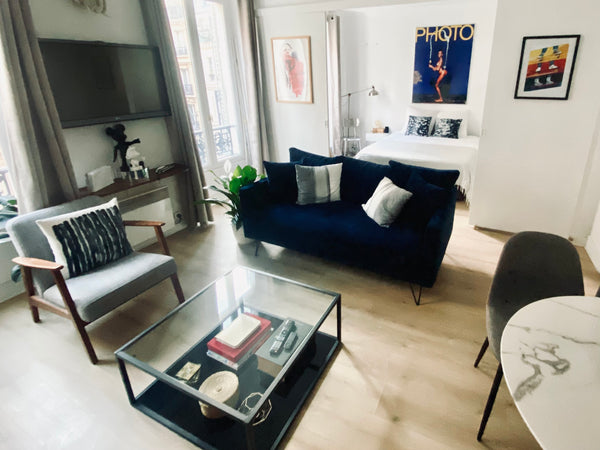 Perfect for a couple (love or friends) or a person passing through for business  Paris, France Cosy Flat to rent in Paris Entire rental unit vacation rental 6502194