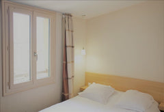 Gambetta Hotel is located in the center of Bordeaux, few minutes away from Gambe Bordeaux, France Calm double room in the heart of Bordeaux Room in boutique hotel vacation rental 35254783