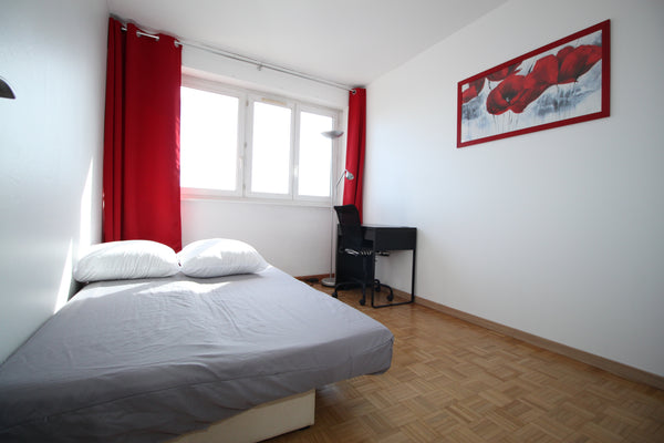 This room is available in a student community while we take the time to choose t Lyon, France clean and calm room in a community Private room in rental unit vacation rental 24003455