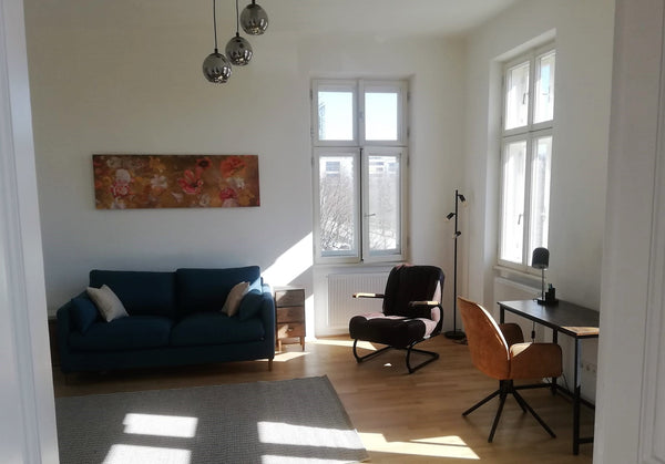 Enjoy the simple life in this quiet and central accommodation directly at the Au Vienna, Austria Moderne lichtdurchflutete Wohnung am Augarten Entire rental unit vacation rental 54373675
