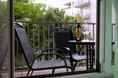 Novy byt s prostornou terasou. Klidne prostředí. Pohled do zelene. 4 km od Václa  Apartment golden Prague Entire condo vacation rental 46567126