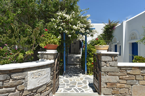ALPHA- Studios are ideally situated just 300 meters from the Venetian port of Na Greece Double Studio in Naoussa Paros_Alpha Studios Room in hotel vacation rental 28193128