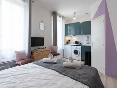 Détendez-vous dans ce logement calme et élégant.〉  L’atout : la place Bellecour   Pink sweet confort  Proche jean macé Entire rental unit vacation rental 664536060394388160