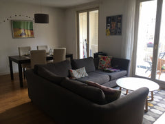 Mon appartement est situé à Lyon 8, quartier de naissance du cinéma des Frères L Lyon, France Le Lumière, confortable T3, box, balcon vue jardin Entire rental unit vacation rental 48913741
