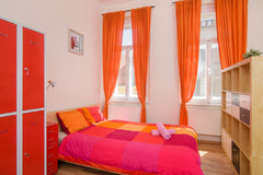 Double bed  (attention! - not a full room, but a bed in the dormitory room) in t Chelyabinsk, Russia Double bed 3-4 in dormitory room for 4 guests Shared room in rental unit vacation rental 20508455