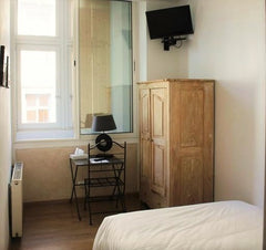 Welcome at the St Paul Hotel, This is a confortable and cosy bedroom located in   Confortable single room Room in boutique hotel vacation rental 33389847