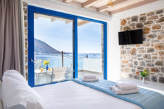 “Akti” apartment is located at the ground floor of the complex and can accommoda Loutro, Greece Molos Apartments - Akti Private room in rental unit vacation rental 44663258