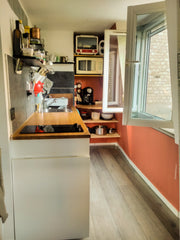 Au pied du Métro 11, 4 mins à pied de la place République, un petit  appartement Paris, France Petit appartement avec plein de charme Entire rental unit vacation rental 22471294