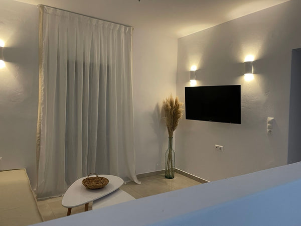 Your friends or family will be near to everything you want, as this house is loc  Constantza's house Cycladic home vacation rental 648222329334223948