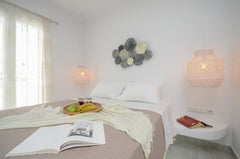 Hotel Poseidon is located in the heart of Naxos town, just 80 meters away from t Naxos, Greece Double Room in the center, 80 m from the beach Room in hotel vacation rental 41932036