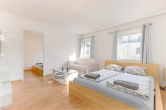 This bright apartment is a great option for a traveling couple or a small family  ⍟Perfect for long term stay⍟2min from Hauptbahnhof Entire rental unit vacation rental 49530594