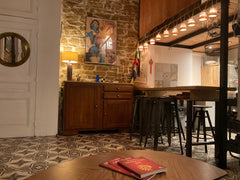 À deux pas du grand boulevard avec son marché tous les jours (sauf lundi) ses co Lyon, France Canut cosy Croix Roussien Entire condo vacation rental 694036125731422437