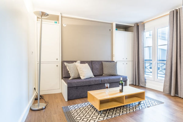 Strategically located in the heart of the 1st district of Paris, this fully-equi  GuestReady-Designer Studio for 2, close to Louvre! Entire rental unit vacation rental 17838856