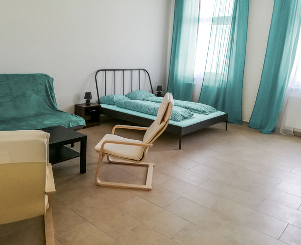 Komfortables Apartment in Stadtnähe. Die Wohnung bietet einen Wohn-/Schlafraum u  12! Ab nach Wien! Neues Apartment -  zentrumsnah Entire rental unit vacation rental 38864022