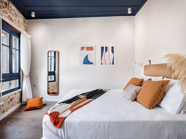 New charming apartment with private TERRACE and magnificent view. Fully renovate Chania, Greece New boutique Venetian apt with terrace in Old Town Entire rental unit vacation rental 613047436122996527