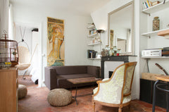 We offer our two room apartment with all the old charm in the heart of Paris , h Paris, France Charming flat in the heart of Paris Entire rental unit vacation rental 10531120