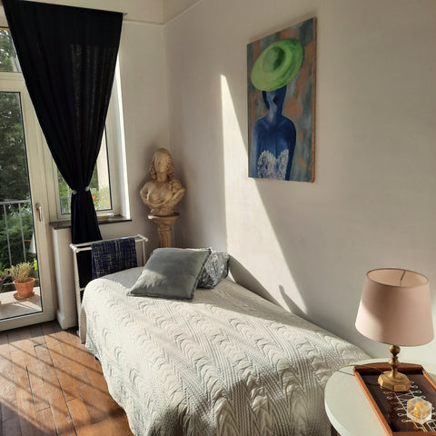 Accueil chaleureux dans décor chaleureux. Tout ou pratiquement a été chiné en br Brussels, Belgium Adorable single room-20 minutes du  centre de BXL Private room in rental unit vacation rental 34646392