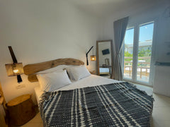 Enjoy the trendy ambiance of this fashionable getaway. Paros, Greece Double room Hill view Aliki Private room in bed and breakfast vacation rental 44259174