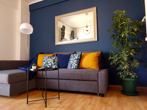I welcome you to my sunlit flat in the center of Athens, only 20’ walk from Acro London UK Modern sunlit flat in Kerameikos (central Athens) Entire rental unit vacation rental 32472418