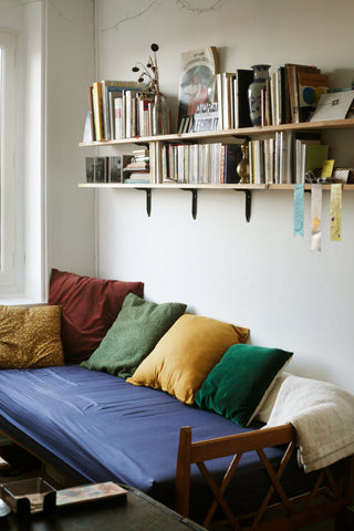 Appartement très lumineux, avec beaucoup de charme, qui se situe en plein cœur d Lyon, France Appartement chaleureux - quartier Croix-Rousse Entire rental unit vacation rental 53125664