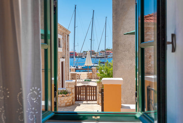 Matinas House is centrally located near the harbor of Chalki and it is only a fe Egeo, Greece Matinas House - Chalki Entire home vacation rental 35274654
