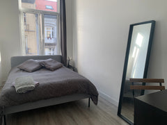 Last minute welcome! Would be very glad to host you and help you out with any ti  Charming and stylish room in city center. Private room in rental unit vacation rental 657776821133036382