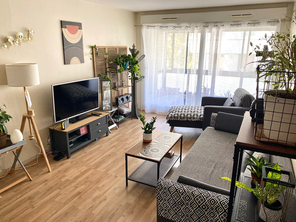 Appartement cosy situé au 5ème étage avec ascenseur dans le quartier Jean Macé ( Lyon, France Appartement Lyon 7ème - Avec 2 chambres et garage Entire condo vacation rental 39652301