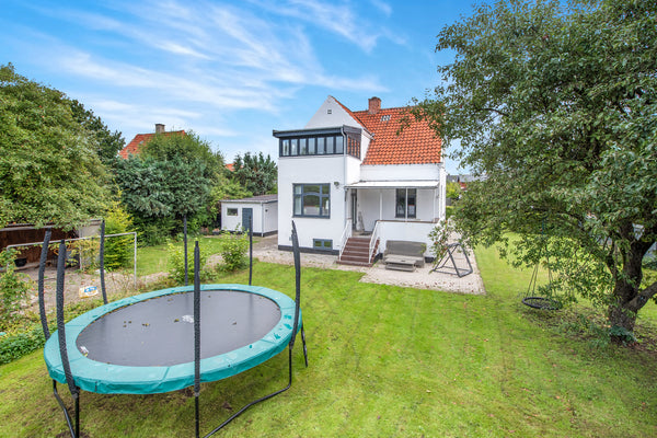 Dette er en unik mulighed for at bo tæt på København centrum og samtidig have fa Denmark Dejligt hus i København Entire home vacation rental 2737563