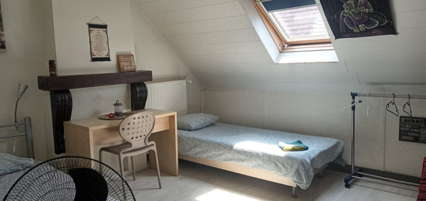 <b>The space</b><br />This is a nice quiet room in a cute house in the city of A Antwerp, Belgium Room near mas museum and city center Private room in townhouse vacation rental 9911612