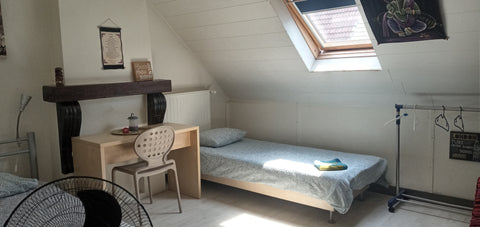 <b>The space</b><br />This is a nice quiet room in a cute house in the city of A Antwerp, Belgium Room near mas museum and city center Private room in townhouse vacation rental 9911612