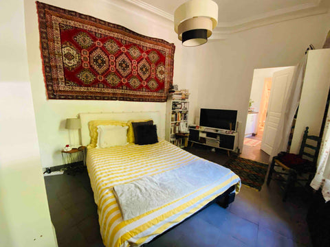 Bonjour,<br />Je suis un gentil studio de 21m1, conforme aux règles sanitaires i Paris, France Studio cosy Paris centre tout équipé Entire rental unit vacation rental 21652000