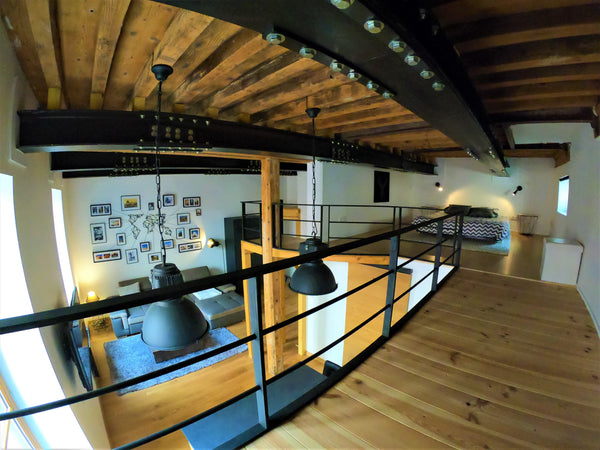 Nouveau ! Au cœur de la Croix Rousse, joli canut entièrement rénové avec style.< Lyon, France Nouveau ! Canut cosy entièrement rénové Entire rental unit vacation rental 37672230