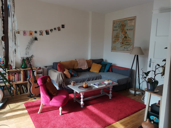 Hello,<br />We offer our beautiful apartment for the Fête des Lumières, 2 large  Cambridge, United Kingdom Appartement lumineux quartier calme proche métro Entire rental unit vacation rental 741728506026064042