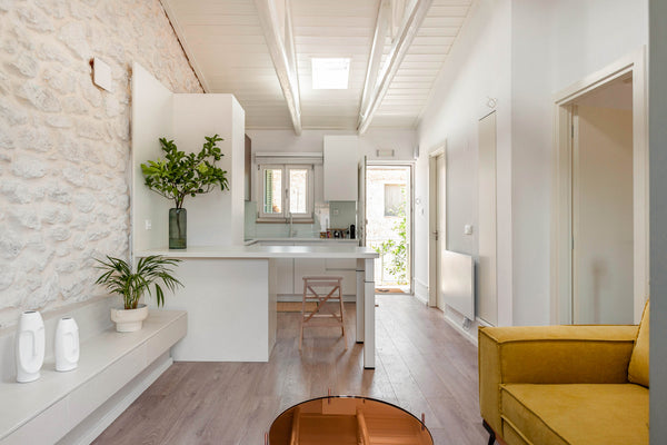 Enjoy simplicity and luxury in a tranquil yet central location. <br />A cute fla  Slow Down In The Lemon House 15’ From the Old Town Entire condo vacation rental 666614079779738415