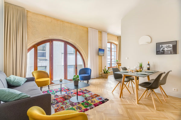 Splendid and luminous flat for 4 people, a stone's throw from the Quays of Borde Bordeaux, France Splendid and luminous flat for 4 people Entire rental unit vacation rental 24316968