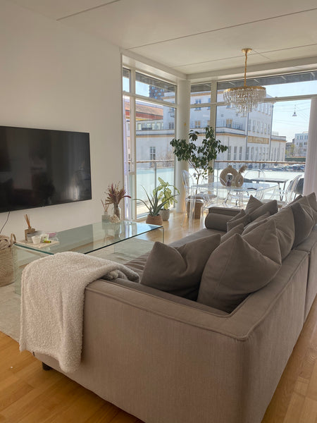 Your home away from is a new spacious apartment, with lots of light a big balcon Copenhagen, Denmark Lys ny lejlighed med stor altan liggende centralt Entire rental unit vacation rental 49294094