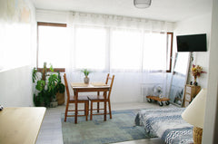 Studio de 28m² dans le centre de Bordeaux. Situé dans une résidence au 2e (derni Bordeaux, France Studio Centre de Bordeaux (Victoire) Entire condo vacation rental 36941454