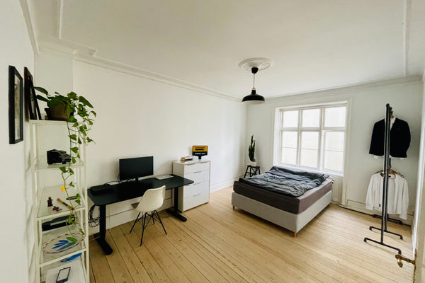 Hello!<br /><br />I'm renting out my room in a quiet yet central apartment. It i Copenhagen, Denmark Private room in Copenhagen (Østerbro District) Private room in rental unit vacation rental 52732261