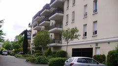 Quartier Ravezies-Chartrons, résidence standing, calme, arborée, sécurisée, appa  Appartement ensoleillé, calme et confortable Entire condo vacation rental 19690399