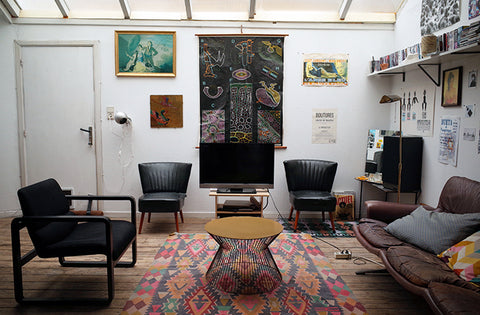 Appartement atypique, qualifié bien à propos par une hôte de "Boho arty".  Vous  Brussels, Belgium Idéal pour séjour au calme dans un quartier animé Entire rental unit vacation rental 18031941
