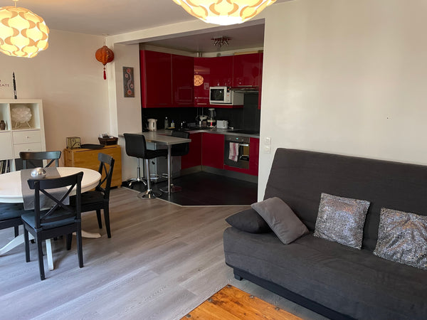 Situé dans le quartier Jourdain/Gambetta, ce grand 2 pièces de 52m2 peut accueil Paris, France Appartement Agréable-Quartier Jourdain/Gambetta Entire rental unit vacation rental 3274517
