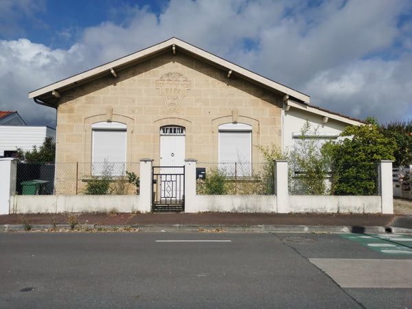 Maison familiale idéalement située au carrefour de Bordeaux,à 14 km’ l’Ocean à 4 Bordeaux, France Maison entre Bordeaux, l'océan et la Route du Vin Entire home vacation rental 43832238