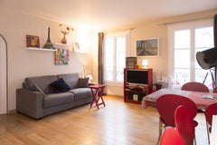 <b>The space</b><br />Lovely 45m2 falt (500 ft2) offering one bedroom with a lar Paris, France Lovely flat in Montmartre Entire rental unit vacation rental 4982368