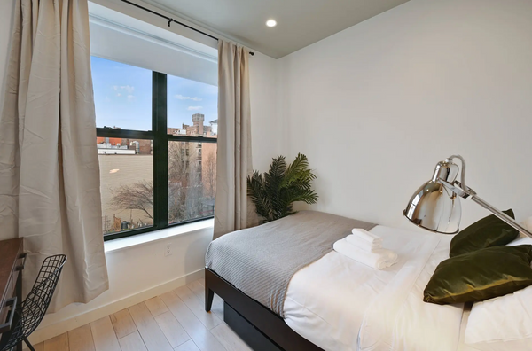 Discover the essence of Brooklyn's creative scene, with just a few step from the  Rental unit in Brooklyn · 1 bedroom · 1 bed · 2 baths Private room in rental unit vacation rental 1021010229409461460
