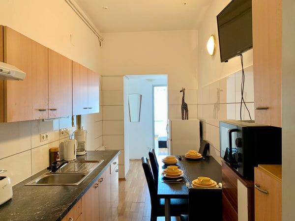 Ein sehr modernes Apartment - Ferienwohnung in Wien nähe Westbahnhof und Mariahi  Bright 3-room apartment Entire rental unit vacation rental 53934467