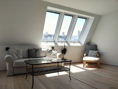 Enjoy Vienna in a modern, centrally located apartment!  You can expect a light-f Vienna, Austria Cozy Apartment near Schönbrunn Entire rental unit vacation rental 636575471093980881
