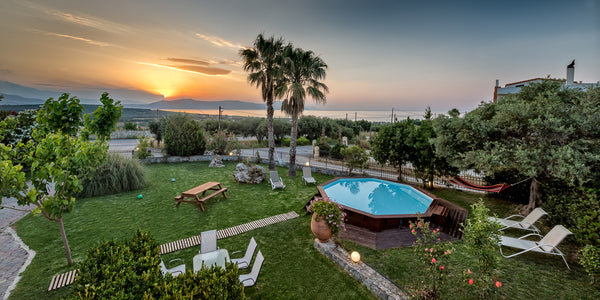 A dream,sunny and familiar apartment with an organic farm just 600 meters from t Episkopi, Greece organic farm-600m from beach Entire rental unit vacation rental 11144716