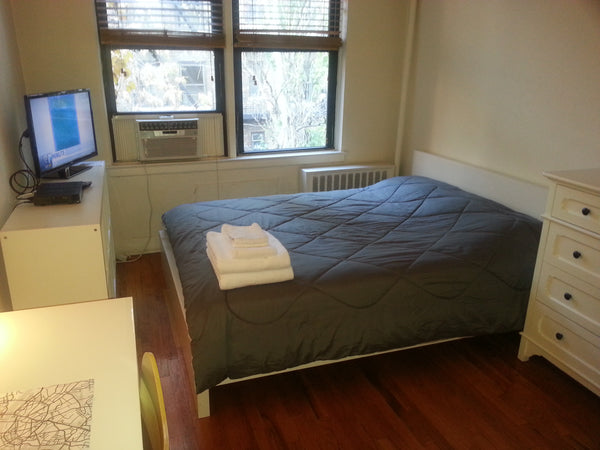 This entire private apartment comes with everything you need including your own  New York, NY Rental unit in New York · ★4.73 · Studio · 1 bed · 1 bath Entire rental unit vacation rental 1336223