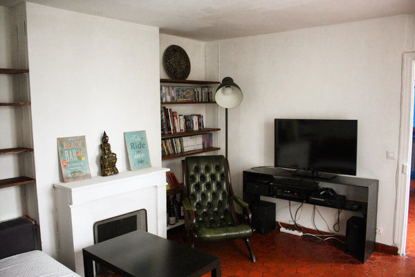 Located in the heart of the Marais, close to the village Saint Paul , this apart Bordeaux, France Cosy appartment center of Paris Entire rental unit vacation rental 9729492