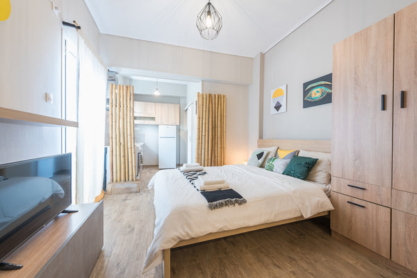 Hi traveler,<br /><br />During unusual times, I want you to feel relaxed and hav Munich, Bavaria, Germany ☆Free Cancellation☆3 Stops to Acropolis☆Fast WiFi☆ Entire rental unit vacation rental 44033344